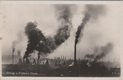 Staffordshire Postcard: Firing A Potters Oven, Potteries Stoke On Trent XT1484
