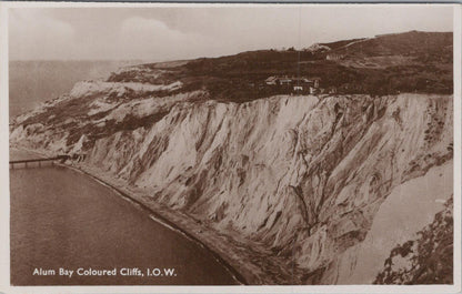 Isle of Wight Postcard: Alum Bay Coloured Cliffs Pier Early 1900s XT1512