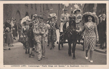 London Postcard: Southwark Costermonger Pearly Kings Queens, East End  XT2950