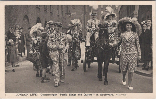 London Postcard: Southwark Costermonger Pearly Kings Queens, East End  XT2950