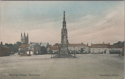 Yorkshire Postcard: Helmsley Market Place Feversham Monument 1900s Litho XT2956