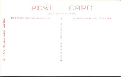 Kent Postcard: Birchington Minnis Bay Sea Front Promenade 1950s RPPC XT2960