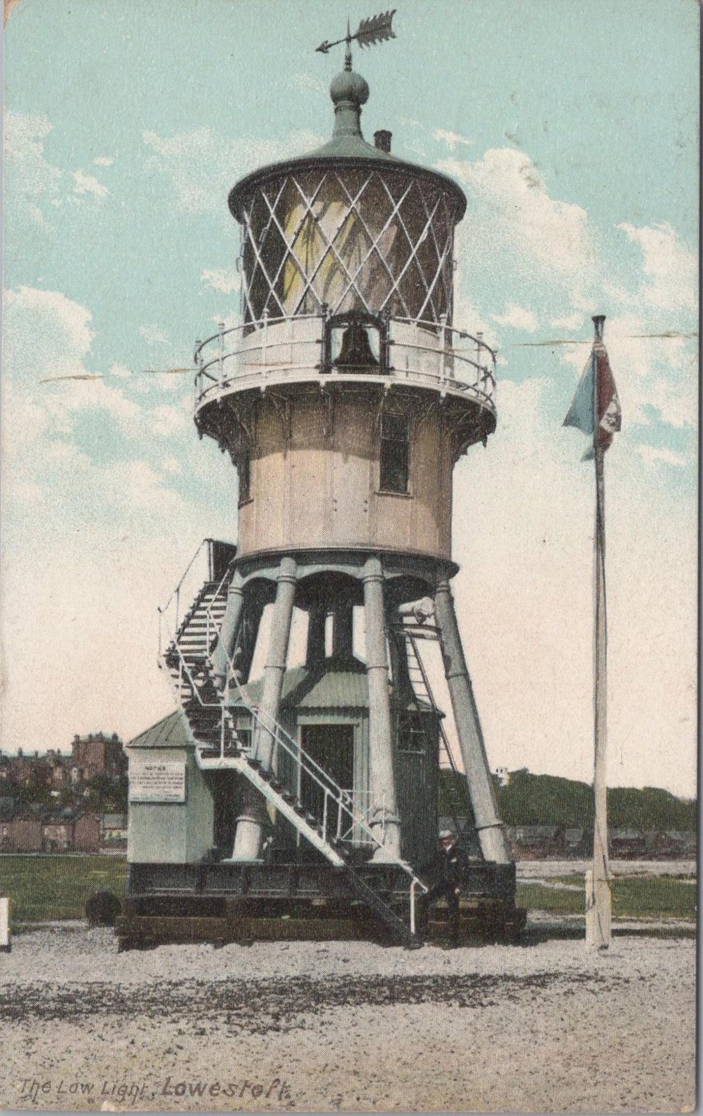 Suffolk Postcard - The Low Light, Lowestoft    XT351