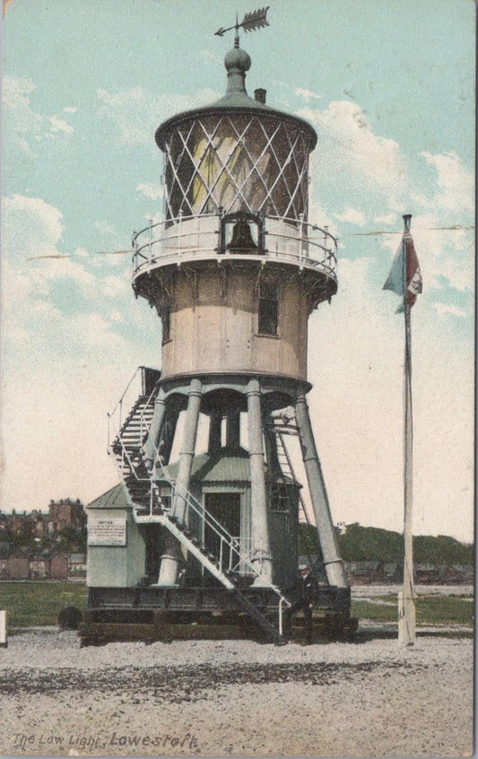 Suffolk Postcard - The Low Light, Lowestoft    XT351