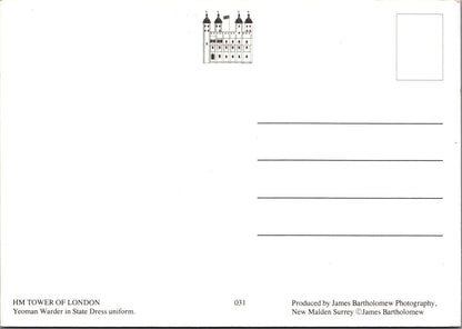London Postcard: HM Tower of London Yeoman Warder State Dress Uniform  XT2745