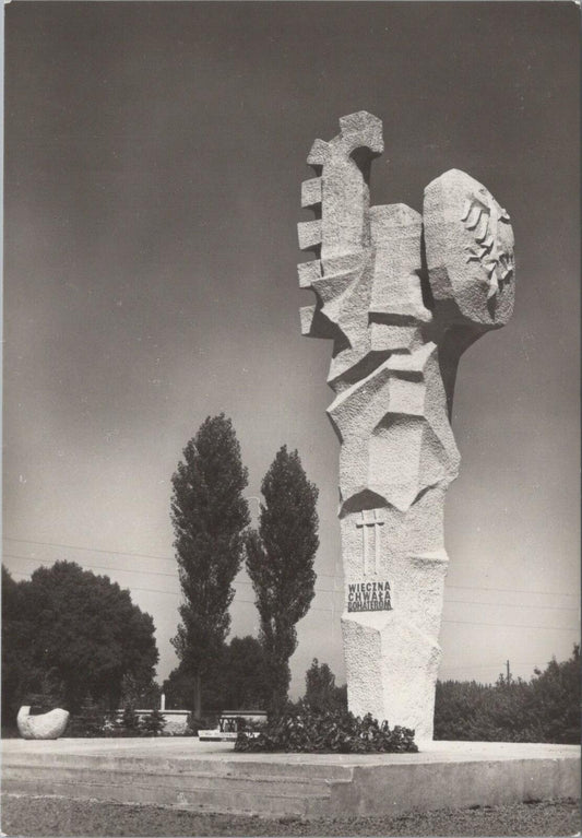 Poland Postcard: Kamien Pomorski Pomnik Victory Cemetery Military Chrome XT2766