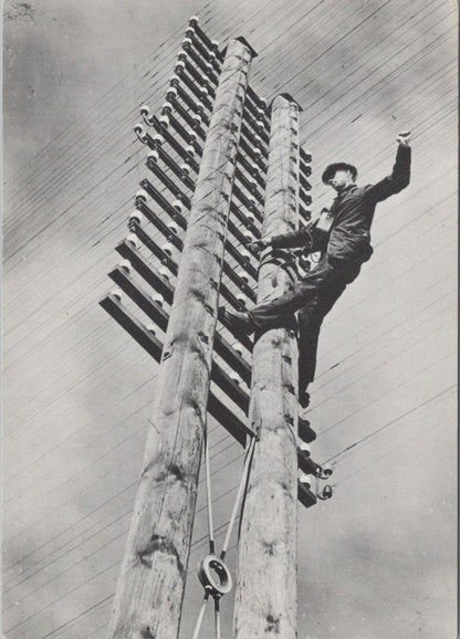 London Postcard: British Telecom Lineman Major Trunk Route 1930s Chrome XT2803