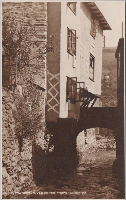 Cornwall Postcard - Polperro, House on The Props   XT627