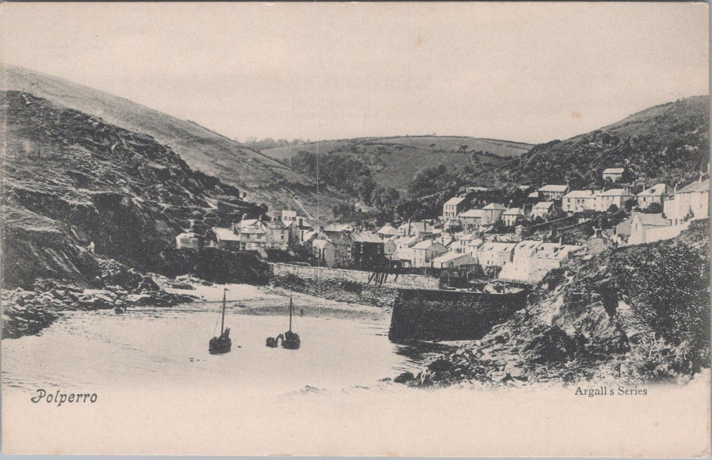 Cornwall Postcard - View of Polperro Harbour   XT667