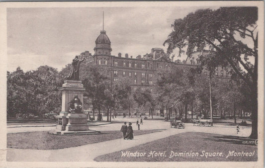 Canada Postcard - Windsor Hotel, Dominion Square, Montreal  XT731