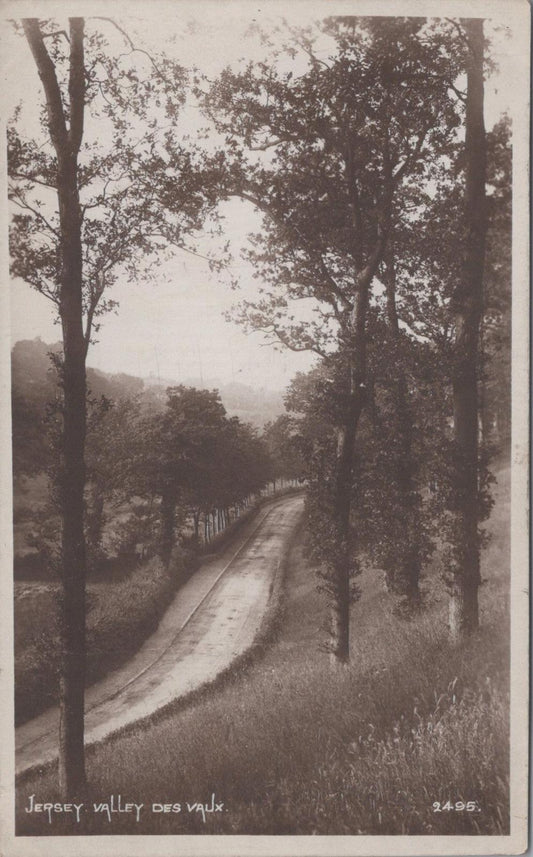 Jersey Postcard - Jersey Valley Des Vaux, St Helier  XT784