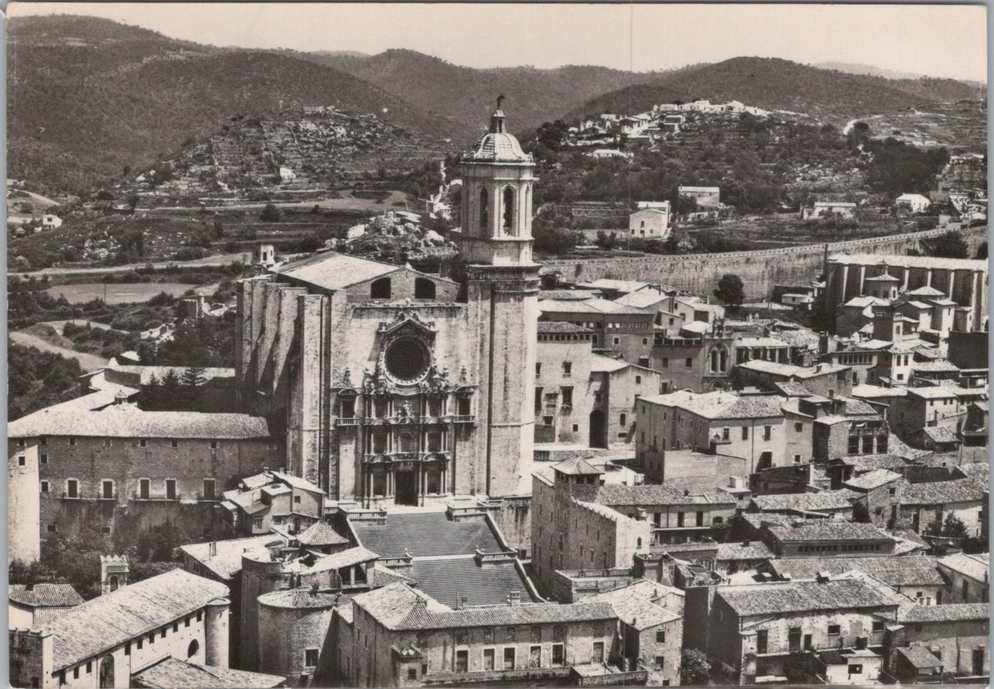 Spain Postcard - Girona Cathedral,  Gerona, Catalonia  XT1140