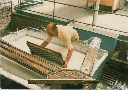 Somerset Postcard-Master Craftsman at Work, Wookey Hole Paper Mill, Wells XT1168