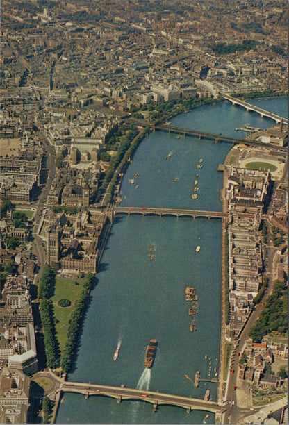 London Postcard - River Thames at Westminster, The Houses of Parliament XT1198