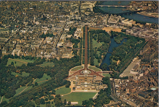 London Postcard - Buckingham Palace,The Mall,St James's Park & Green Park XT1204