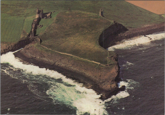 Northumberland Postcard -Aerial View of Dunstanburgh Castle,Tyne and Wear XT1223