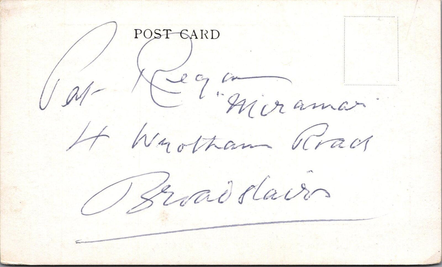Pat Regans Putting Green Broadstairs Leisure Kent England Postcard XT2347