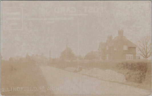West Sussex Postcard Ardingly Lindfield Road Historic Village Street View XT2366
