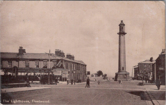 Lancashire Postcard The Lighthouse Fleetwood Pharos Street Street Scene XT2369