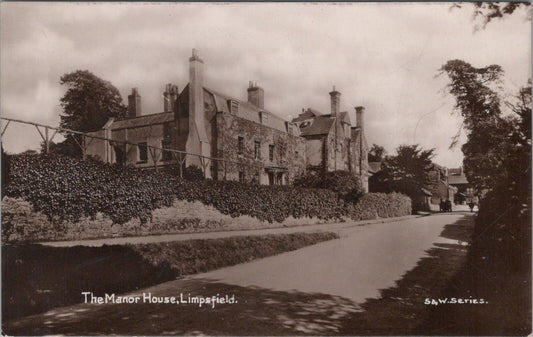 Surrey Postcard Limpsfield Manor House High Street RPPC  XT2412