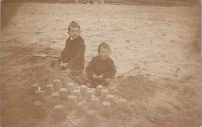 Yorkshire Postcard: Scarborough Sands Children Playing Sandcastles 1906 XT2419