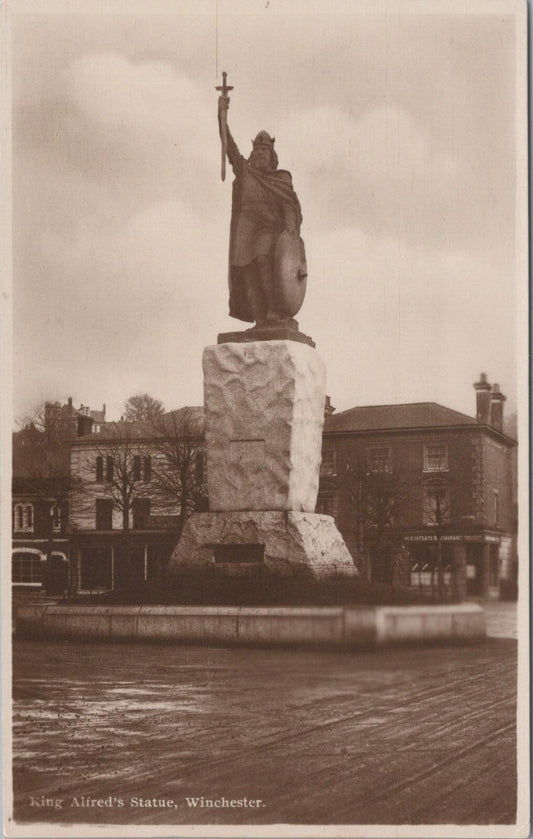 Hampshire Postcard: King Alfreds Statue Winchester Monument 1930s RPPC XT2874