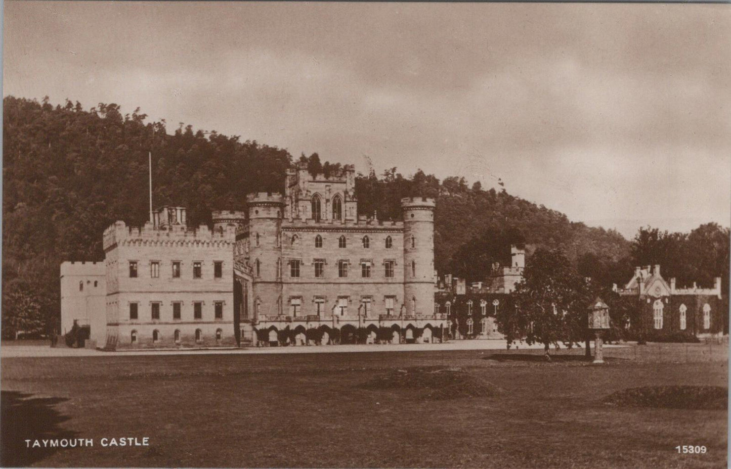 Scotland Postcard - Taymouth Castle, Nr Kenmore Village, Perthshire  XT1322