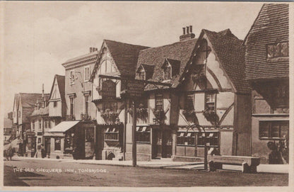 Kent Postcard - The Old Chequers Inn, High Street, Tonbridge  XT1327