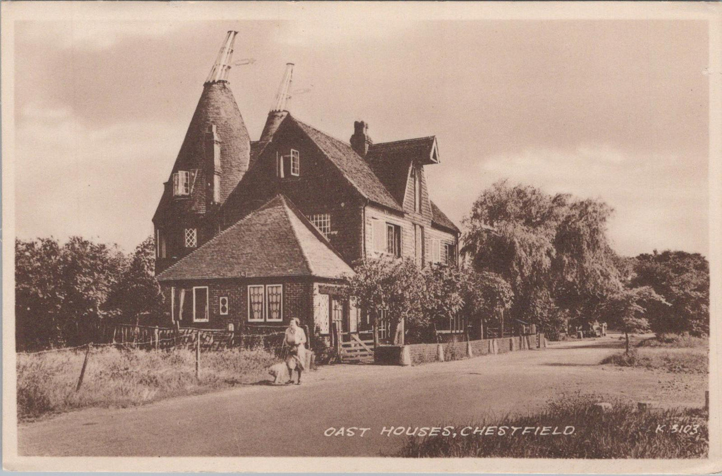 Kent Postcard - Oast Houses in Chestfield, Kentish Oast Houses  XT1328