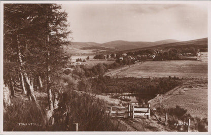 Scotland Postcard - Tomintoul, Banffshire (now part of Moray)  XT1355