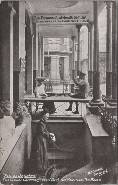 Kent Postcard - Chalybeate Spring, The Pantiles, Royal Tunbridge Wells XT1387
