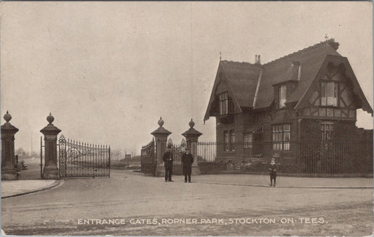 Durham Postcard: Entrance Gates, Ropner Park, Stockton-on-Tees XT1440