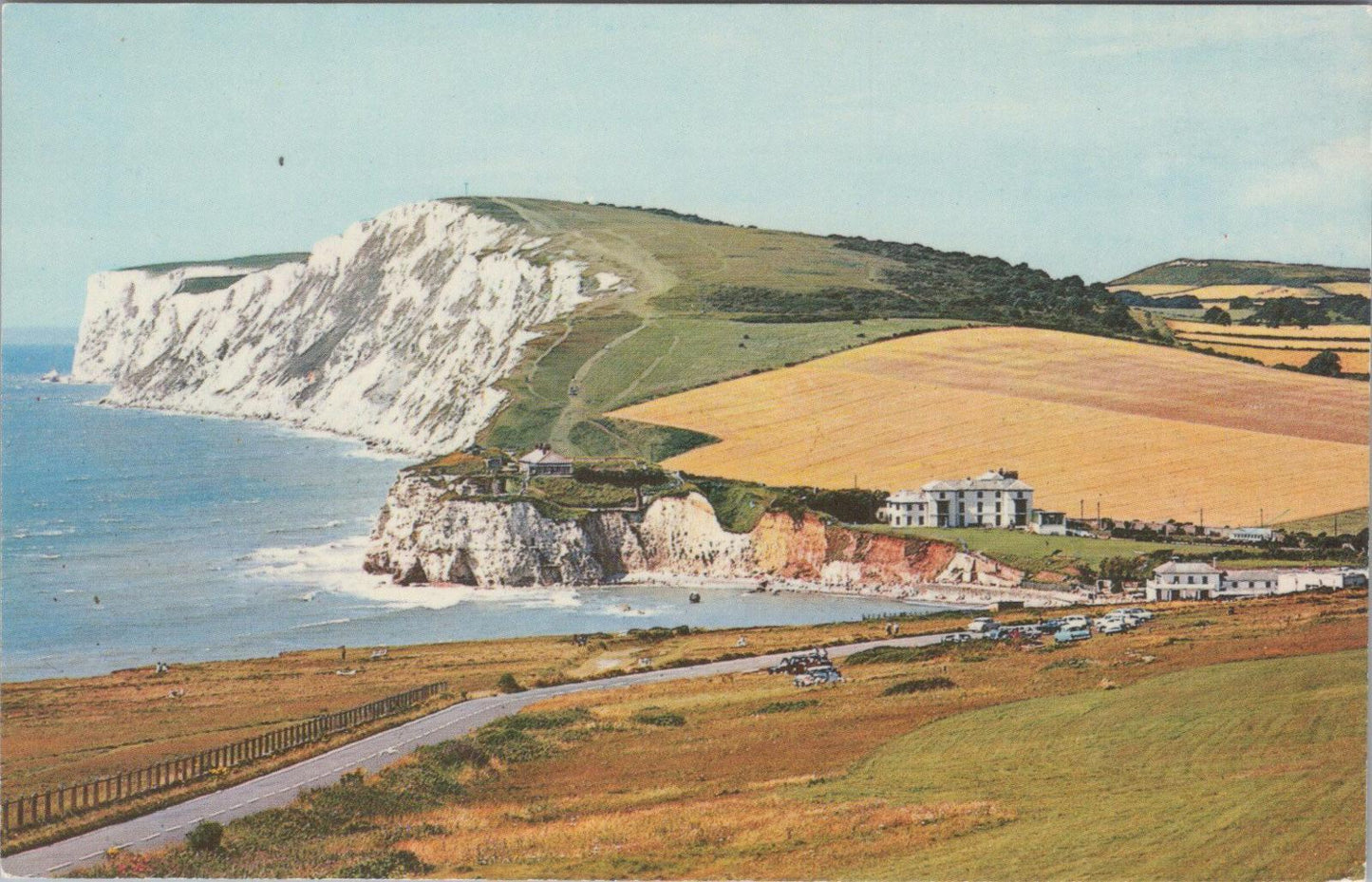 Isle of Wight Postcard: Freshwater Bay and Tennyson Down  XT1446