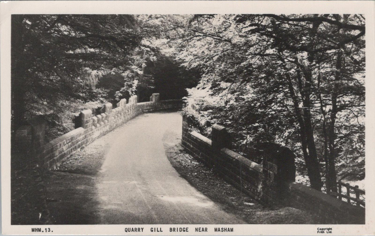 Yorkshire postcard: Quarry Gill Bridge near Masham, 1950s XT1460