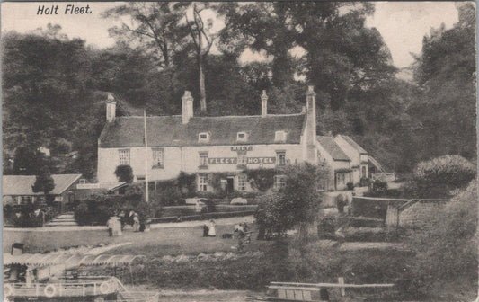 Worcestershire Postcard: Holt Fleet Hotel and Bridge Near Ombersley XT1916