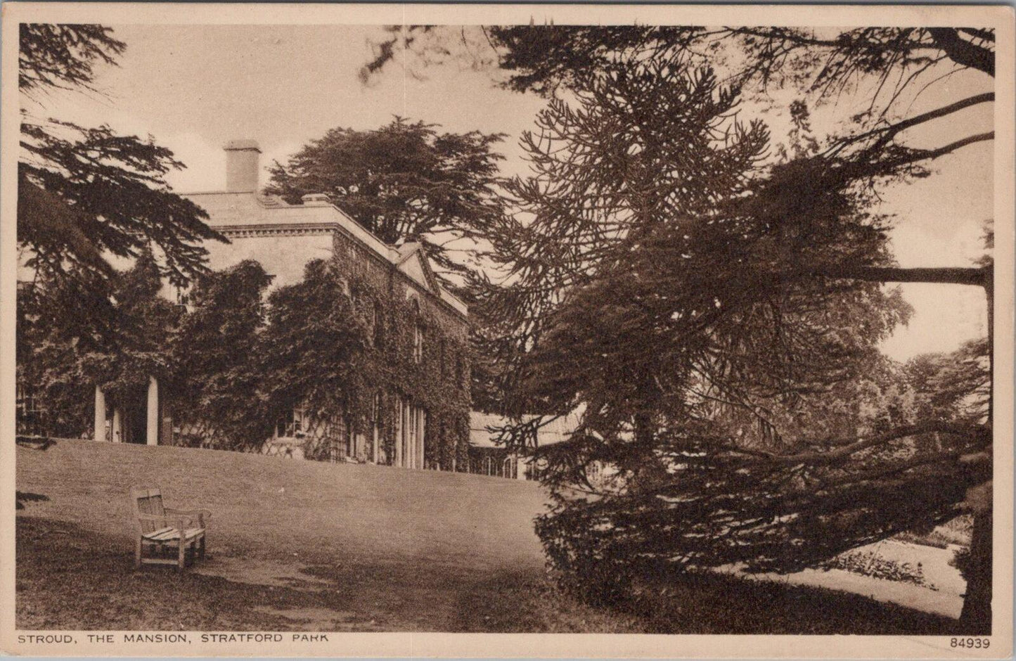 Gloucestershire Postcard: Stroud, The Mansion, Stratford Park. 1920's XT1931