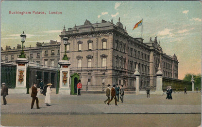 London Postcard: Buckingham Palace and Victoria Memorial XT1948