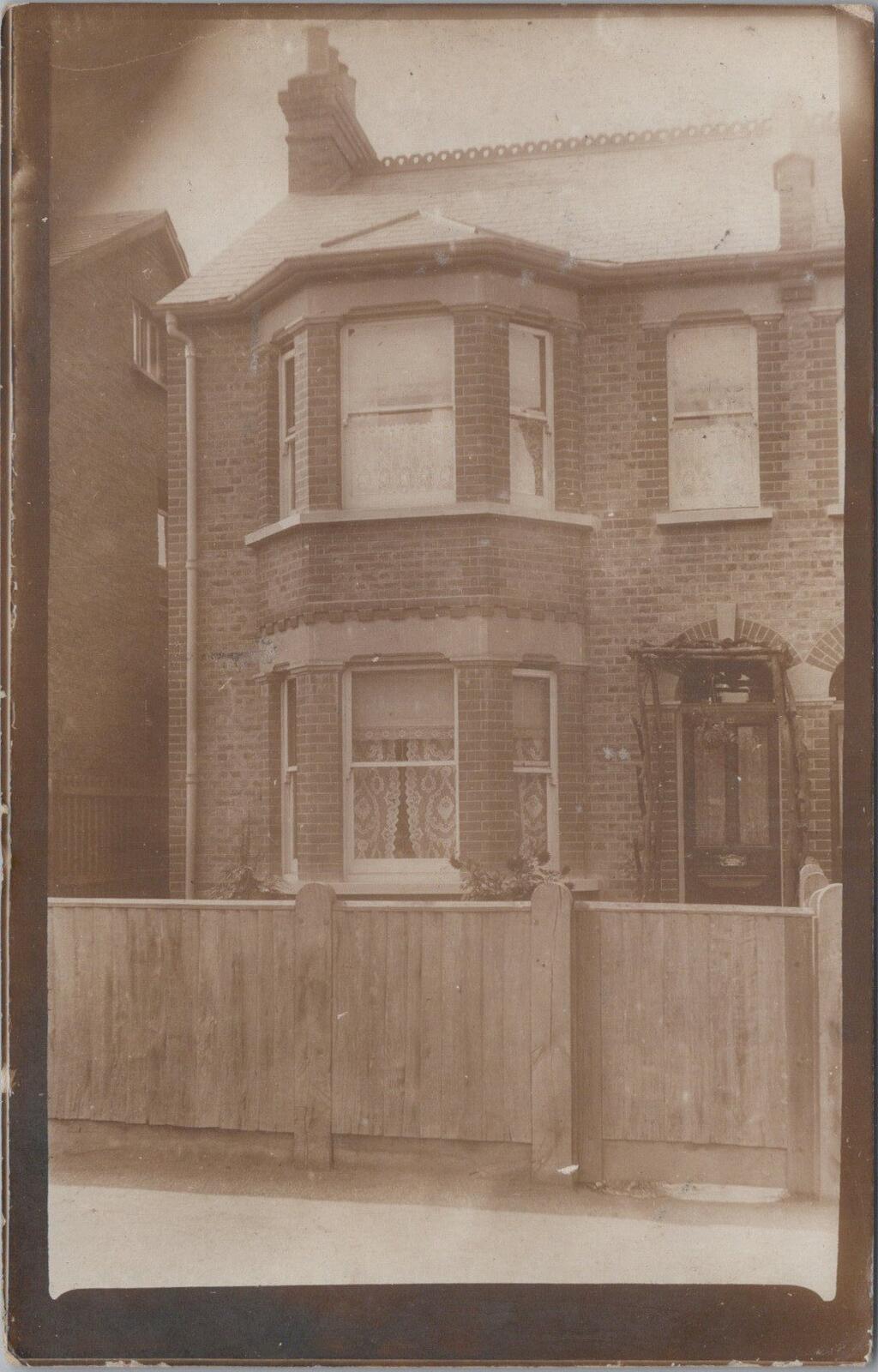 Kent Postcard?: Bromley Postmark, Victorian Terrace House XT1989