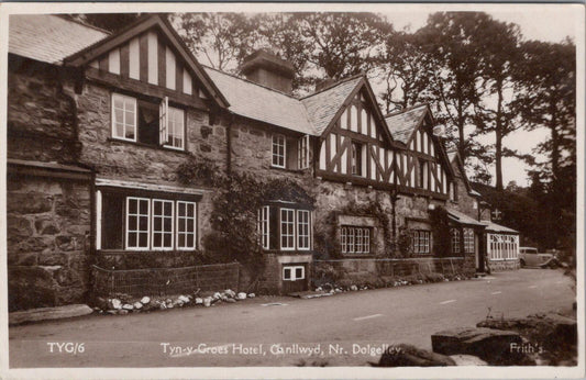 Wales Postcard:Ganllwyd, Tyn-y-Groes Hotel near Dolgellau, Merionethshire XT1995