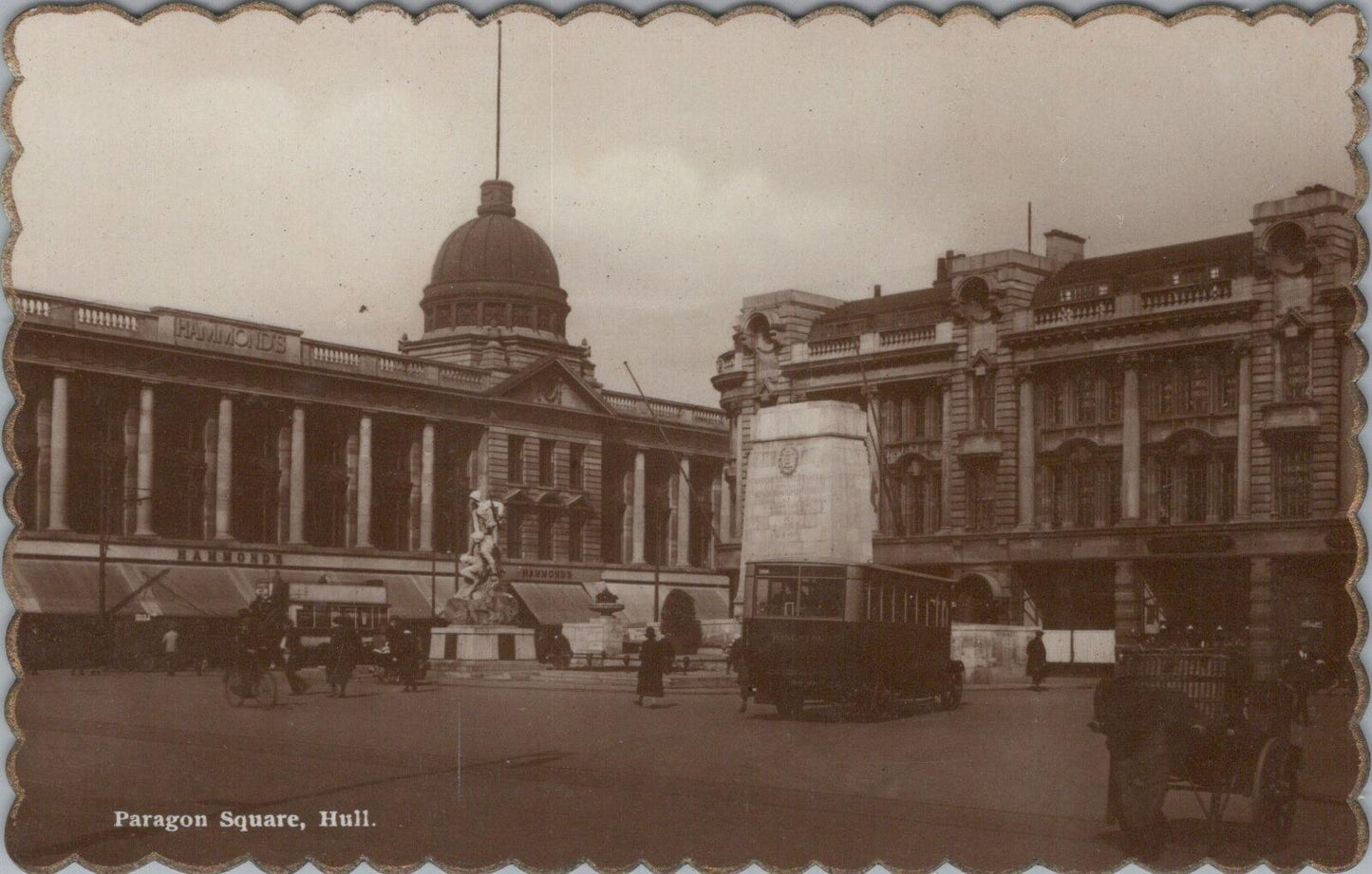 Yorkshire Postcard: Paragon Square, Hull, Hammonds Store and War Memorials XT2003