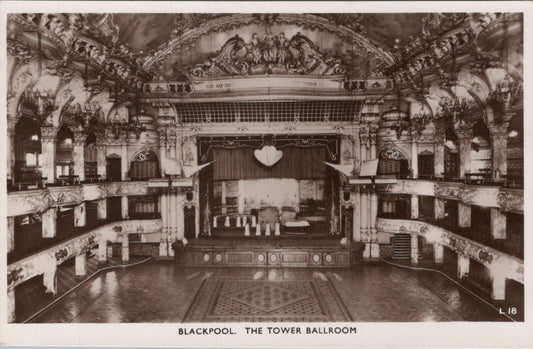 Lancashire Postcard: Blackpool The Tower Ballroom Ornate Interior   XT2061