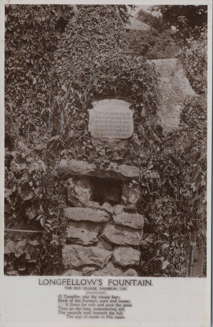 Isle Of Wight Postcard: Longfellow's Fountain, Old Village, Shanklin  XT2069