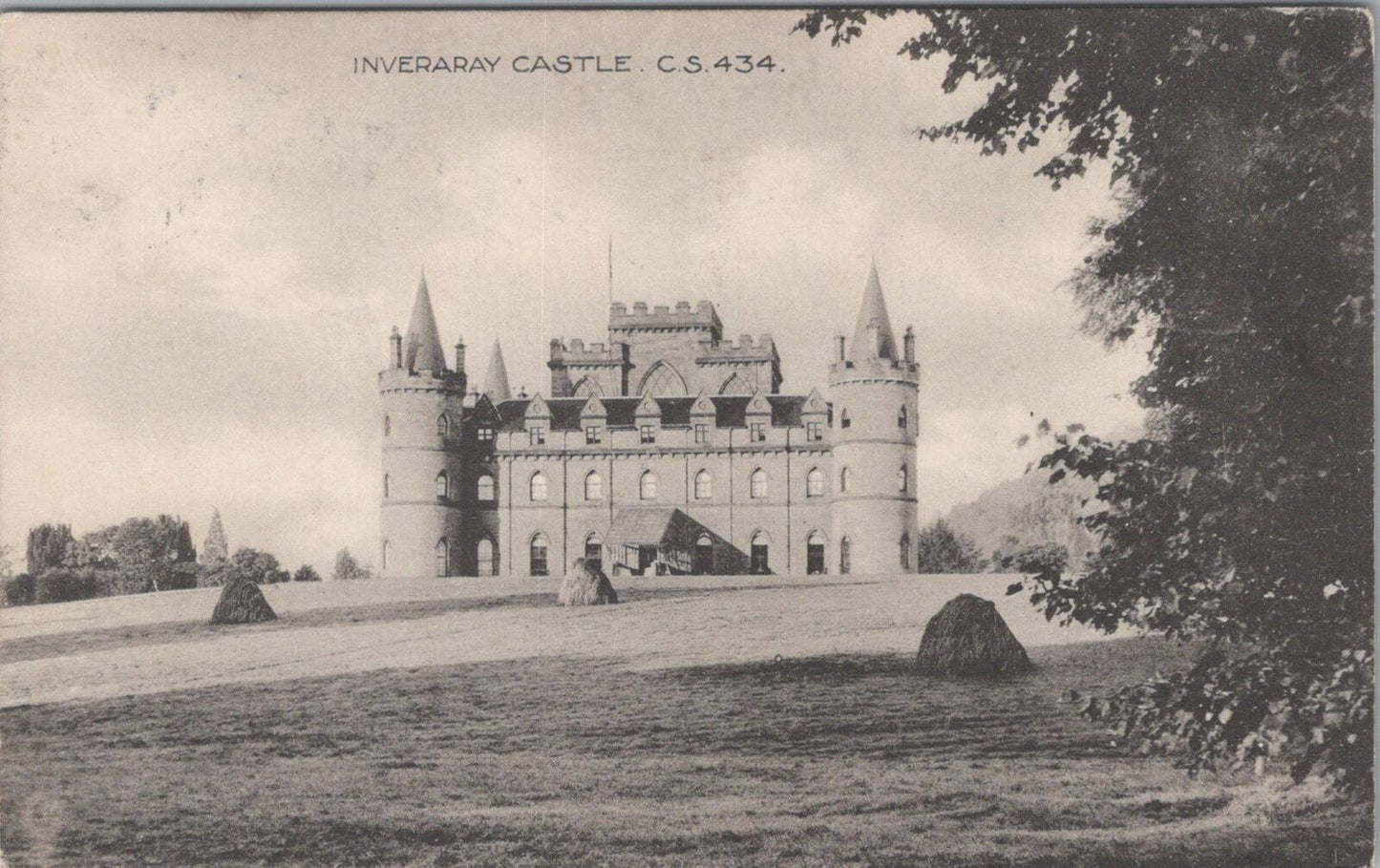 Scotland Postcard: Inveraray Castle, Seat of Clan Campbell, Loch Fyne  XT2071