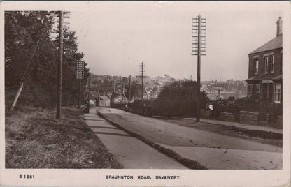 Northamptonshire Postcard: Braunston Road Daventry Street Scene 1908 RPPC XT3429