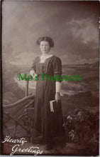 Load image into Gallery viewer, Portrait Postcard - Ancestors, Ladies Fashion, Hairstyle, Womenswear RS33722
