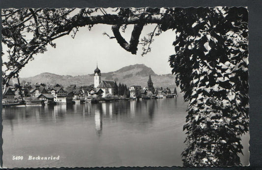 Switzerland Postcard - View of Beckenried, Nidwalden    T4953