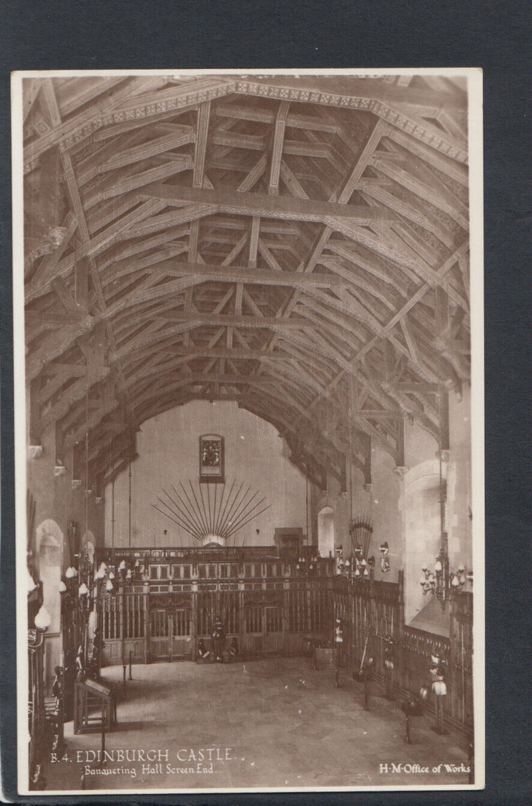 Scotland Postcard - Edinburgh Castle, Banqueting Hall Screen End   RS18582