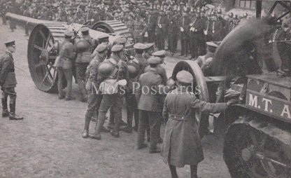 Military Postcard -  British Army Moving a Heavy Gun, WWI Soldiers - XT129