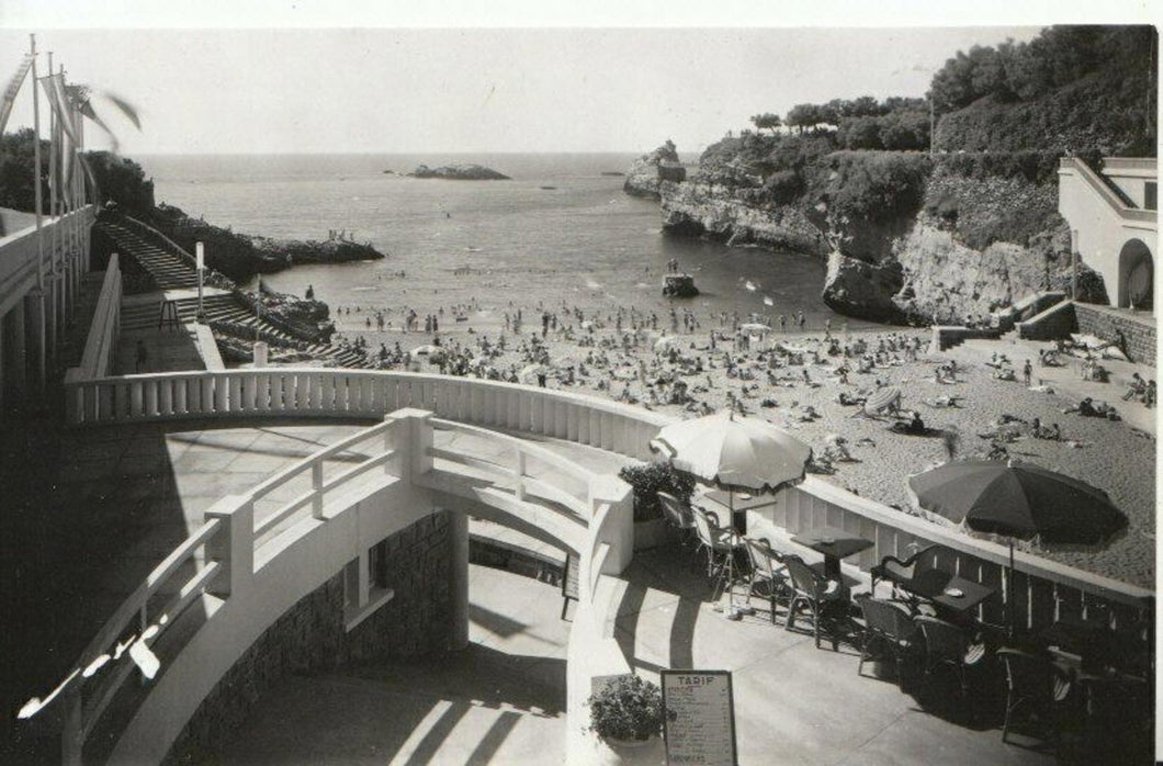 France Postcard - Biarritz - La Plage Du Port-Vieux - Real Photo  TZ9887
