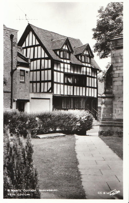 Shropshire Postcard - St Mary's Cottage, Shrewsbury   X547
